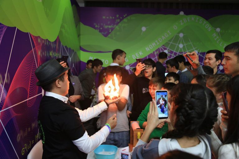 II international festival “NAUKA 0+” at the Tashkent Polytechnic Museum