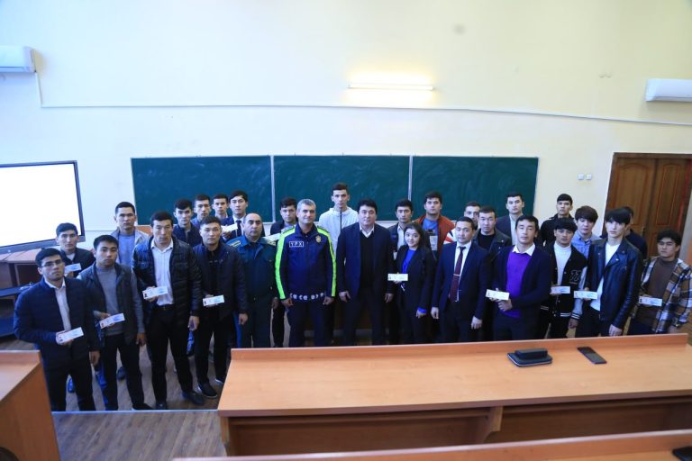 Certificates of service were handed over to the members of the “Shield” public group