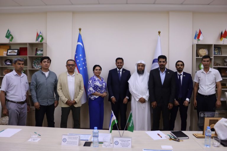 The delegation of Umm al-Qura University of Saudi Arabia is at NUU