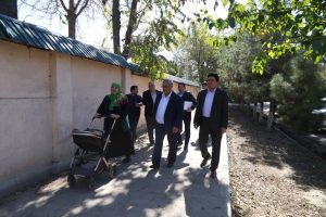 Rektor Inom Madjidov yoshlar bilan faollikni oshirdi: Olmazor tumaniga tashrif