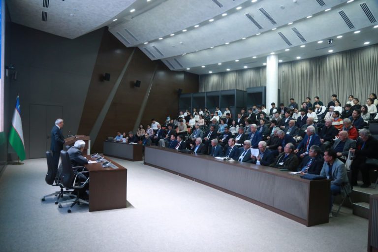 The Scientific Research Institute of Theoretical Physics was established at NUU