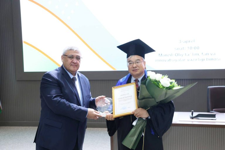 The Chinese professor was awarded the title of Honorary Professor of NUU
