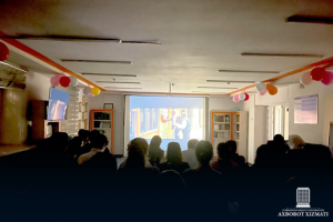 Talabalar yotoqxonasida kino kechasi