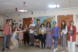 Xalqaro talabalar yozgi maktab dasturi orqali O’zbekistonning boy merosi bilan tanishdilar