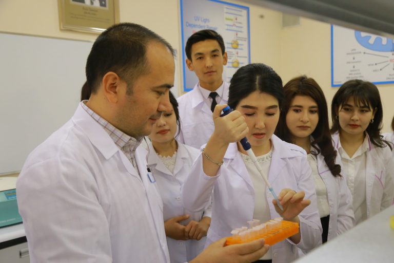 O‘zMUda tashkil etilgan O‘zbekiston-Xitoy qo‘shma ilmiy tadqiqot laboratoriyasi ta’lim va ilmiy sohadagi samarali hamkorlikning yorqin namunasi