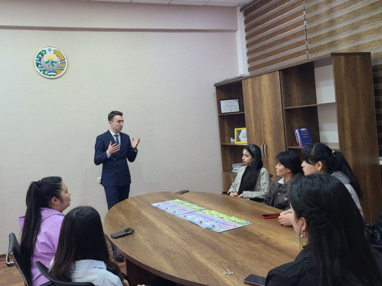 Debate Club for Students