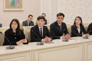 Building Collaborative Climate Awareness Between Youth and Parliament