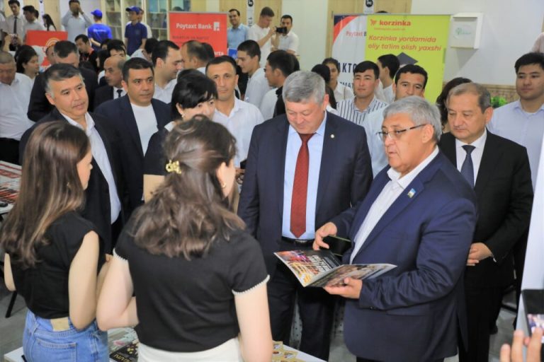 Tashkent State University of Economics, in collaboration with the National University of Uzbekistan, hosts meeting and job fair with focus on startups and employment for graduating students