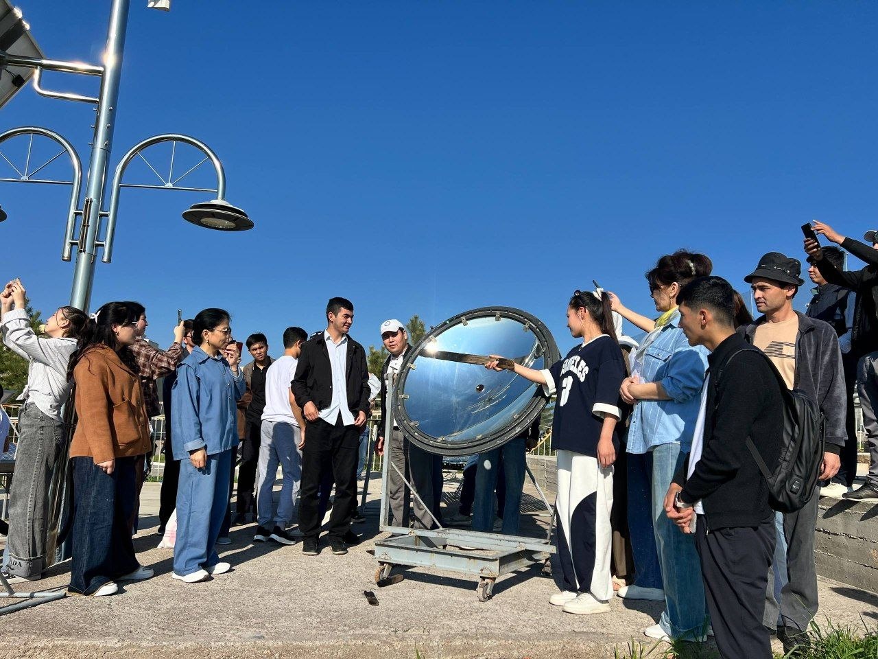 Fizika fakulteti talabalari – ilmiy izlanishlar markazida