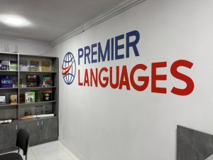“Premier Languages” tillar markazi t